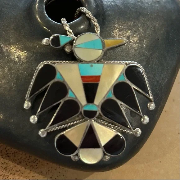 Vintage Old Pawn Zuni Sterling Silver Inlay Thunderbird Pendant Brooch Necklace - Picture 6 of 9